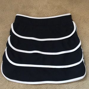 Black and white Trim scalloped skirt